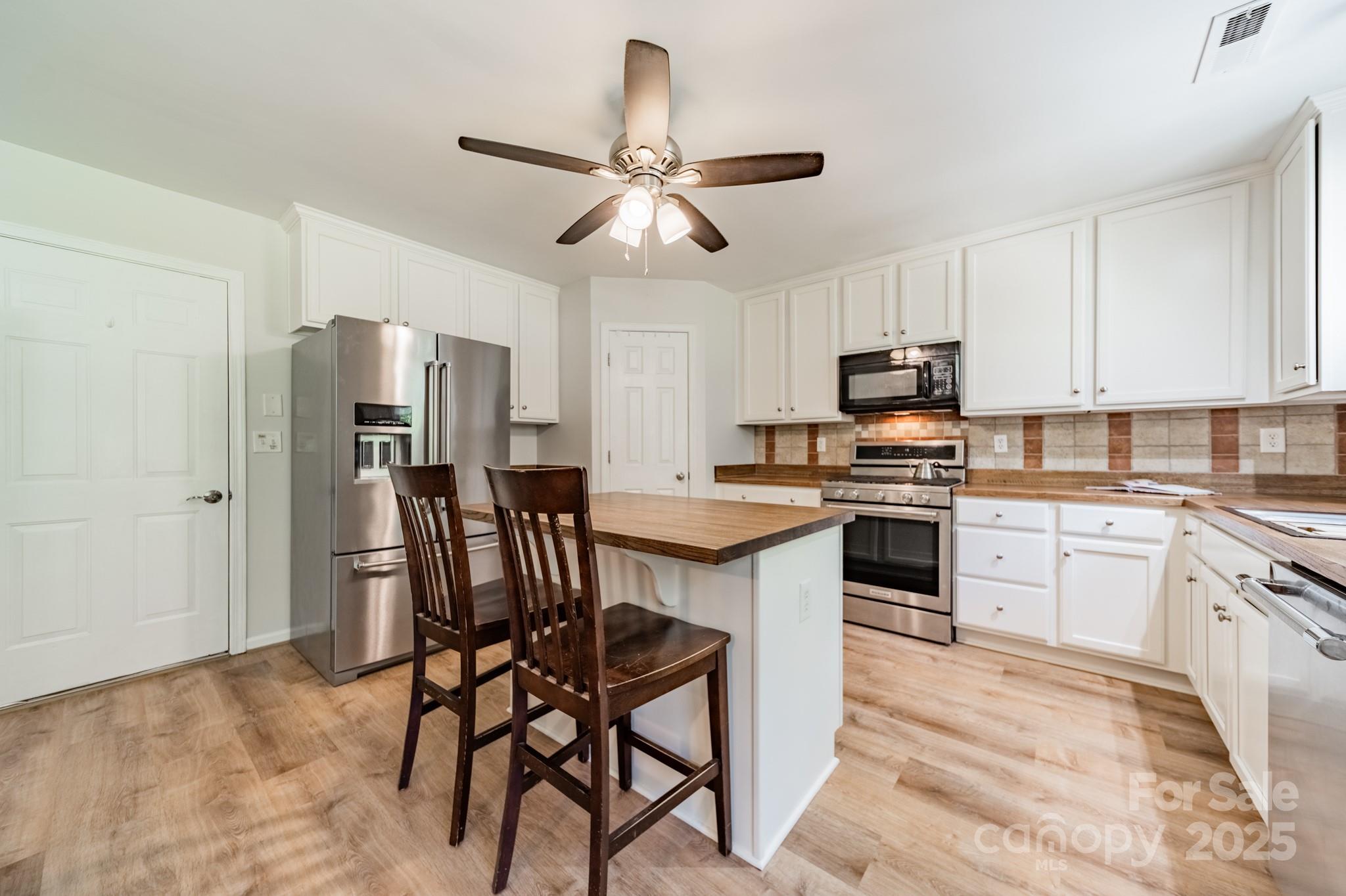 3901 Parkers Fry