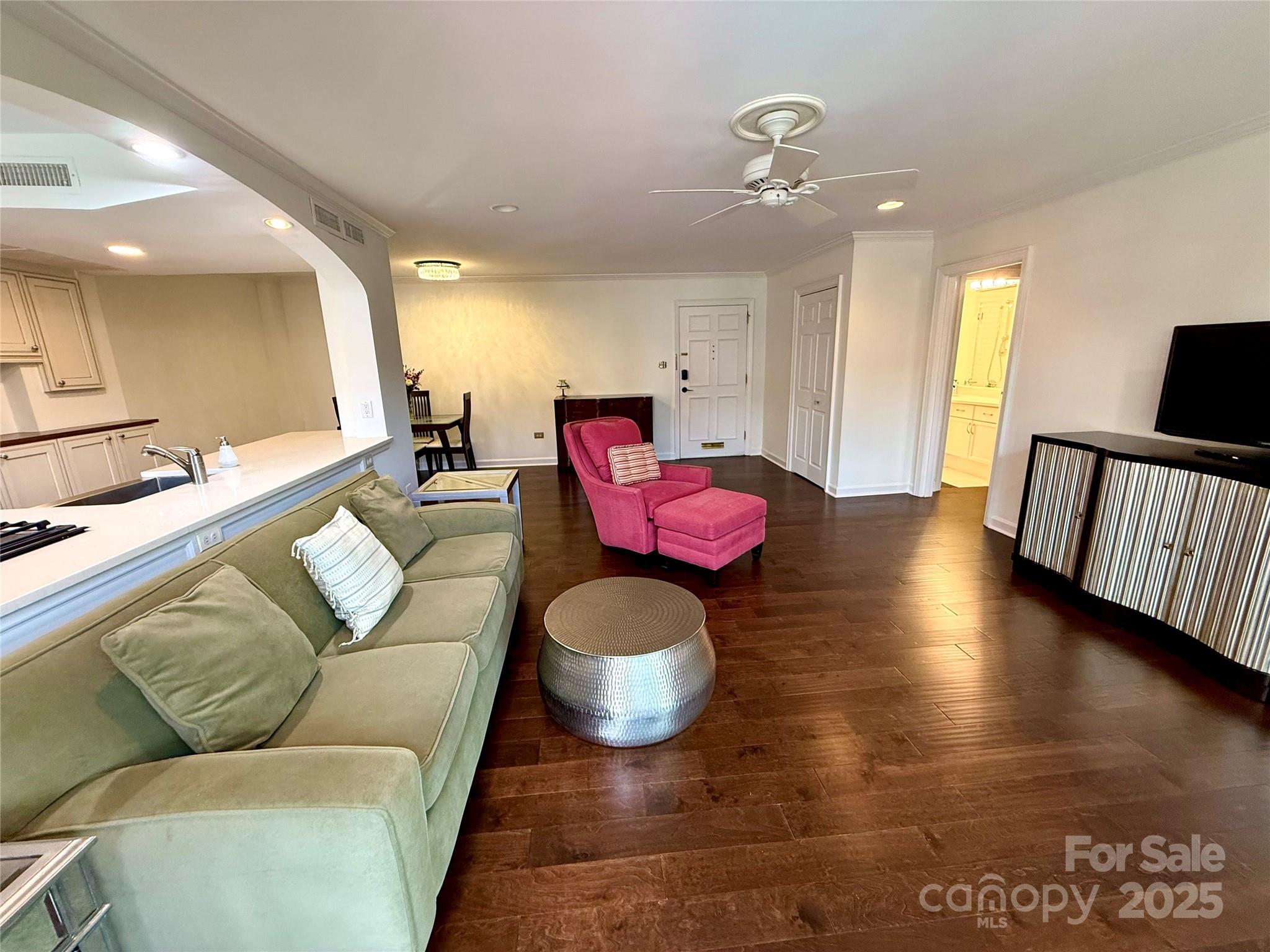 1300 Queens Road Unit: 210