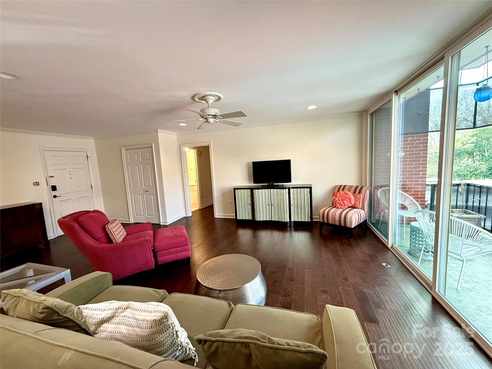1300 Queens Road Unit: 210