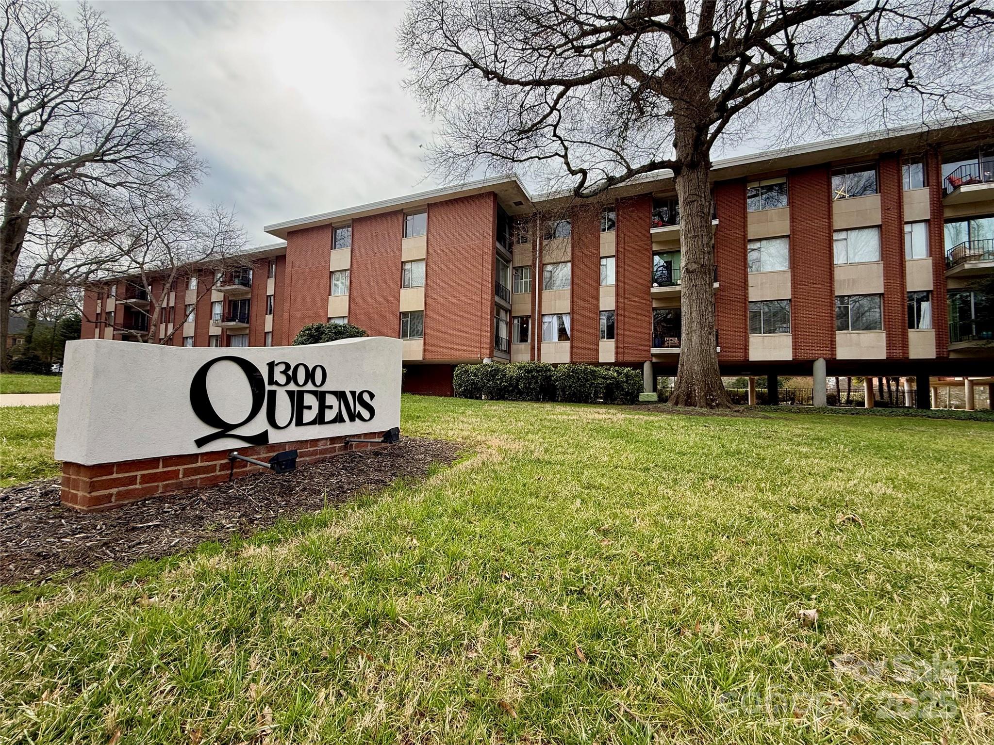 1300 Queens Road Unit: 210