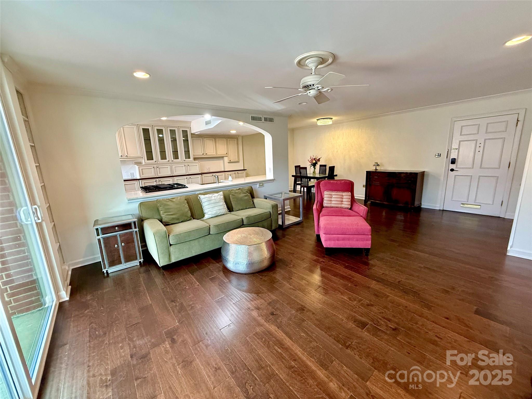 1300 Queens Road Unit: 210