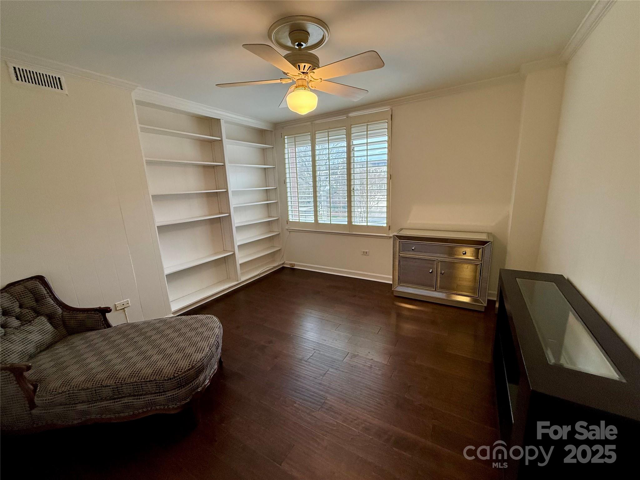 1300 Queens Road Unit: 210