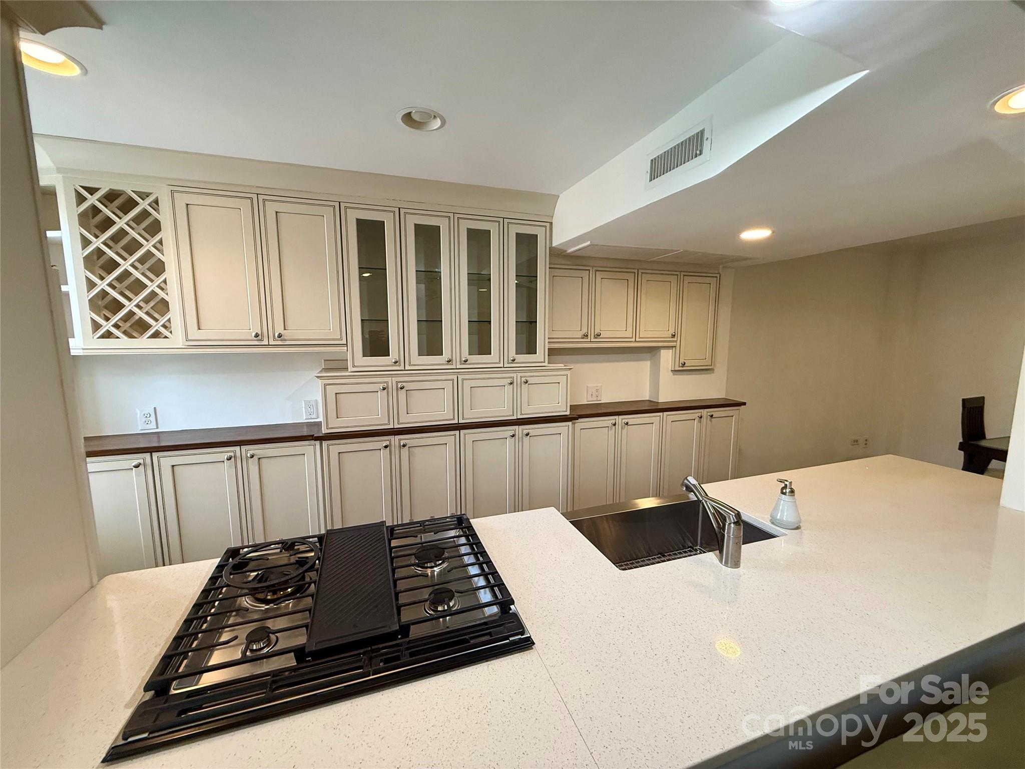 1300 Queens Road Unit: 210