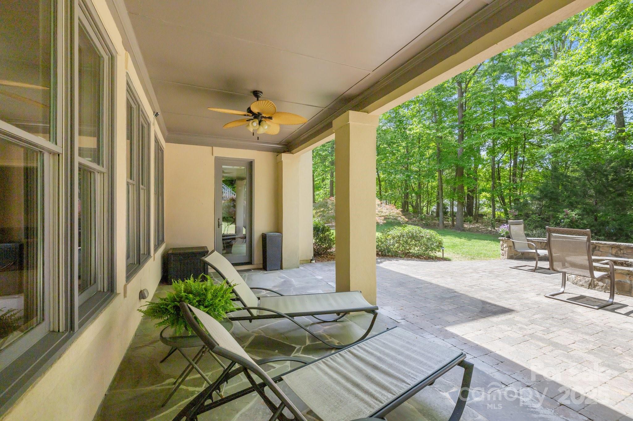 914 Elizabeth Lane