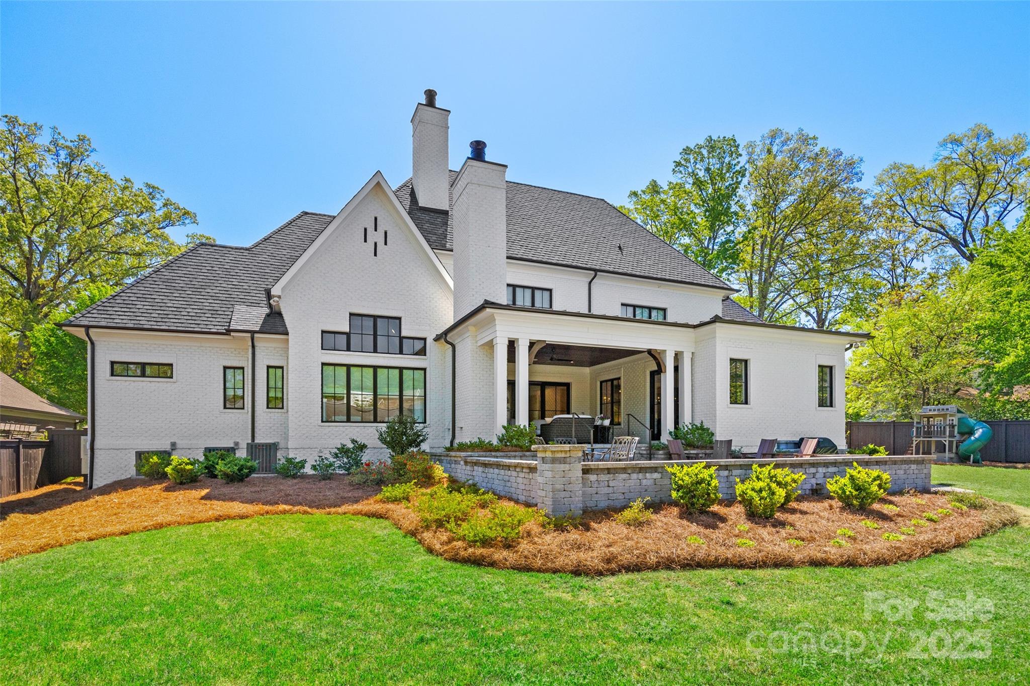 1976 Ferncliff Road