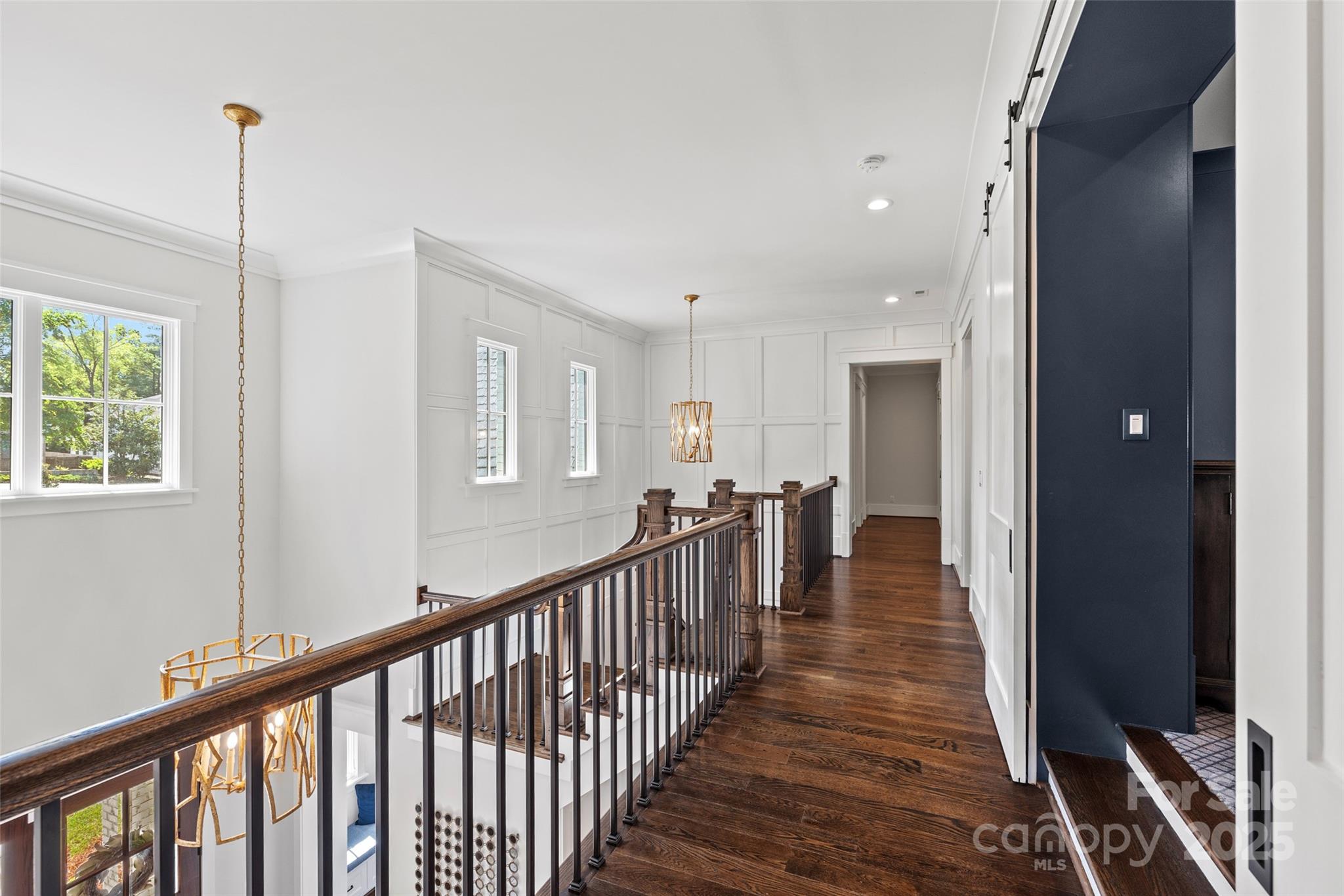 1976 Ferncliff Road