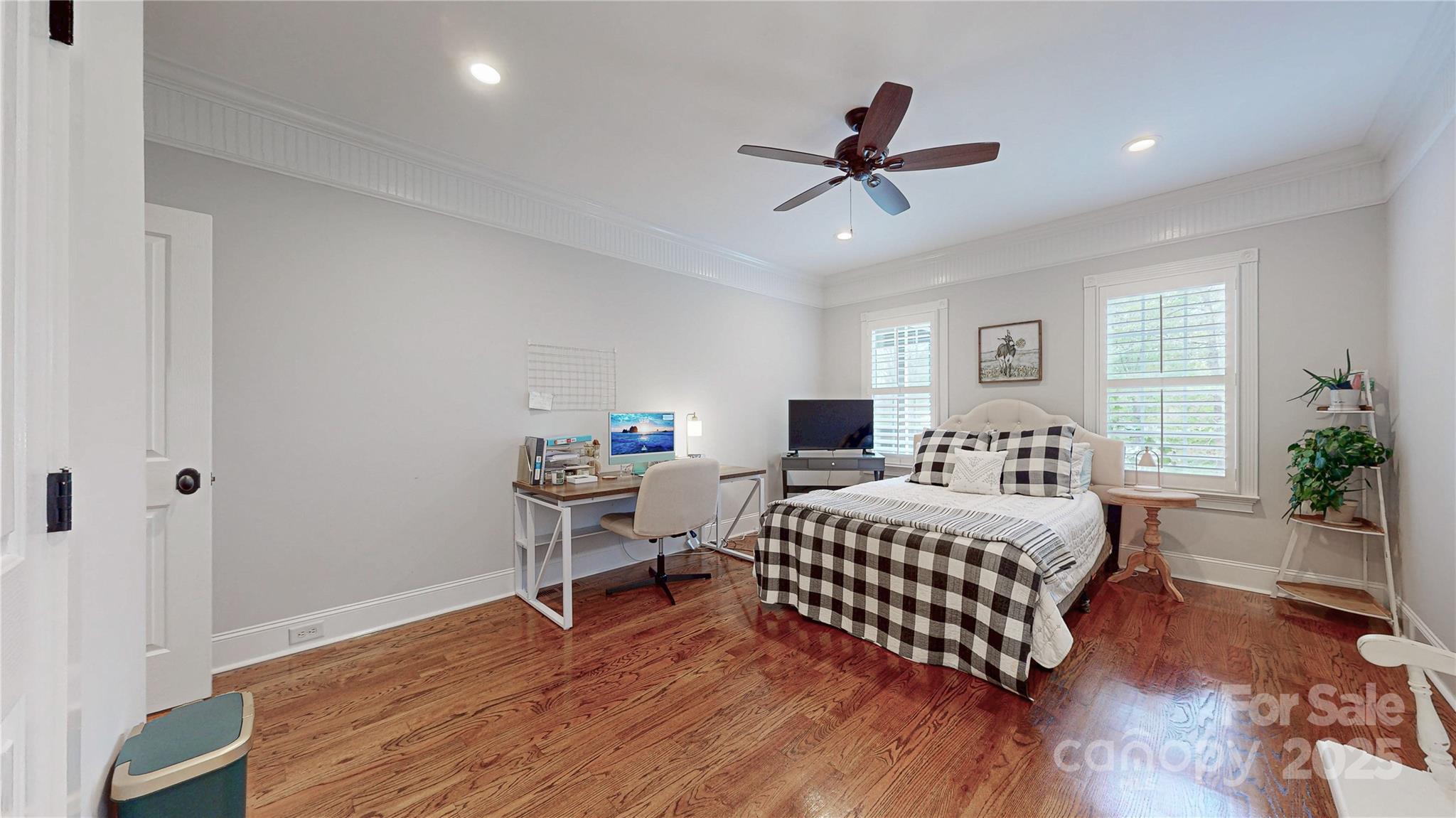 305 Caledonia Way