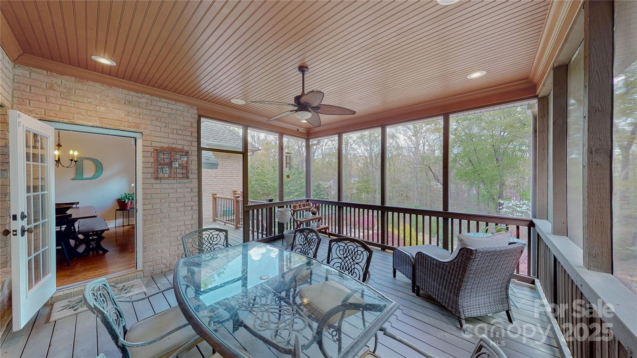 305 Caledonia Way