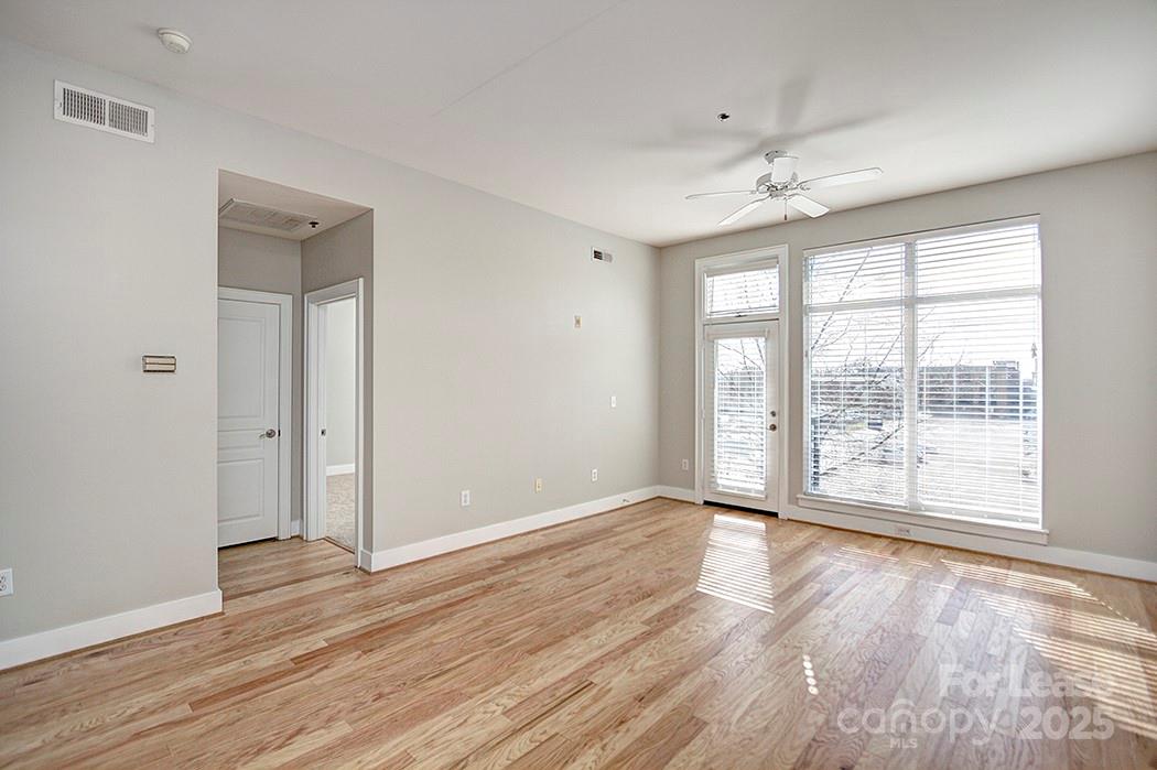 115 E Park Avenue Unit: 312