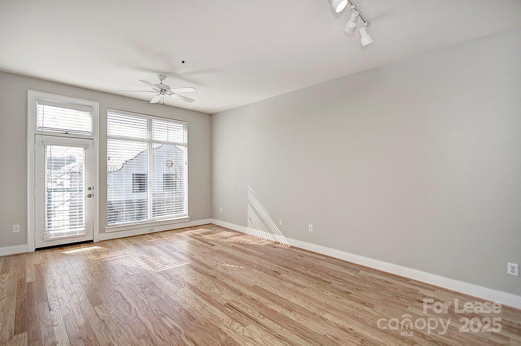 115 E Park Avenue Unit: 312