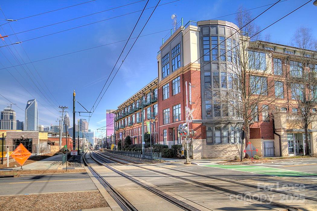 115 E Park Avenue Unit: 312
