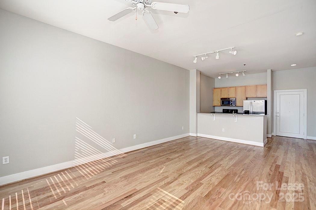 115 E Park Avenue Unit: 312