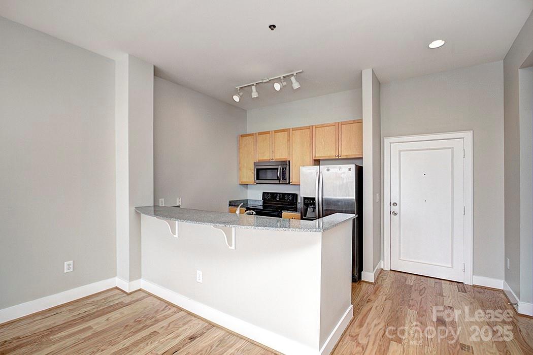 115 E Park Avenue Unit: 312