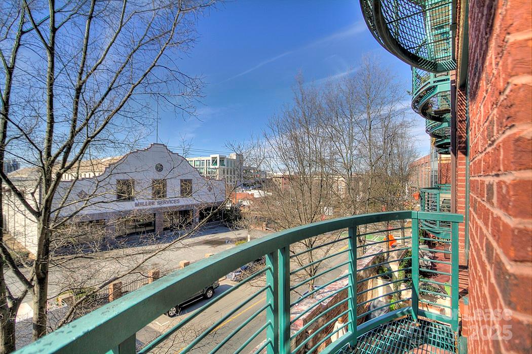 115 E Park Avenue Unit: 312