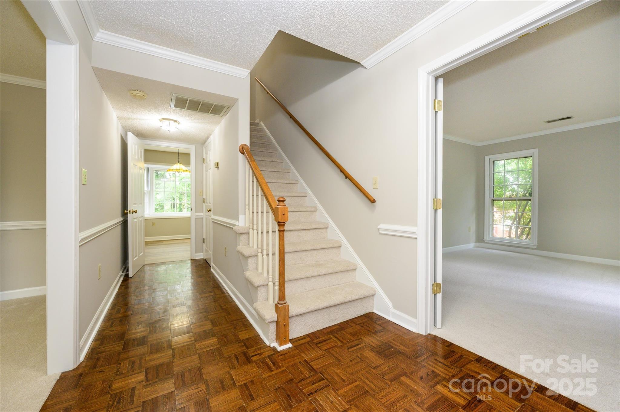 3005 Kenninghall Court