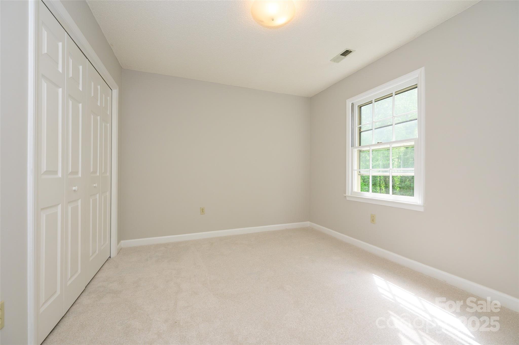 3005 Kenninghall Court
