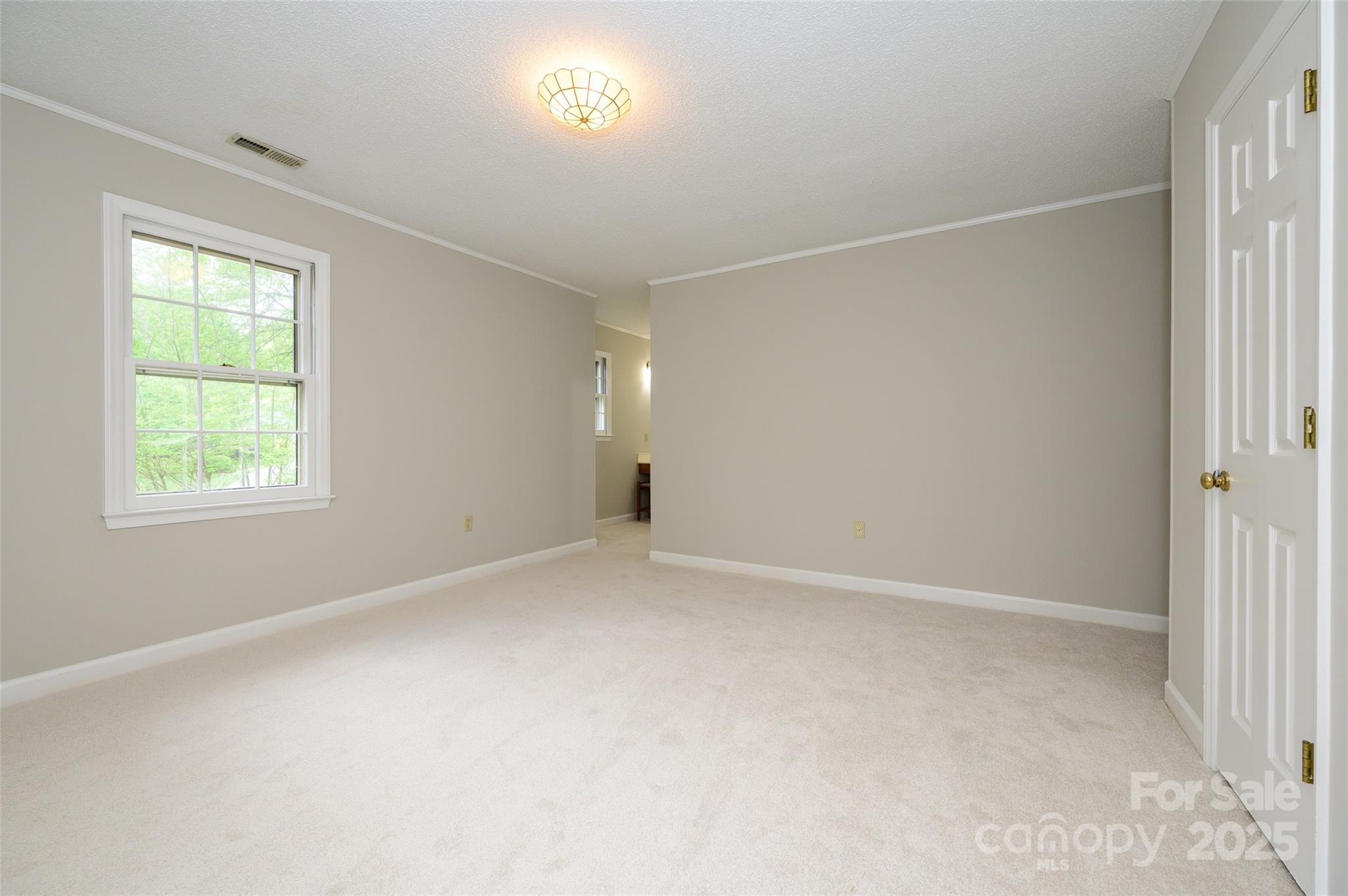 3005 Kenninghall Court
