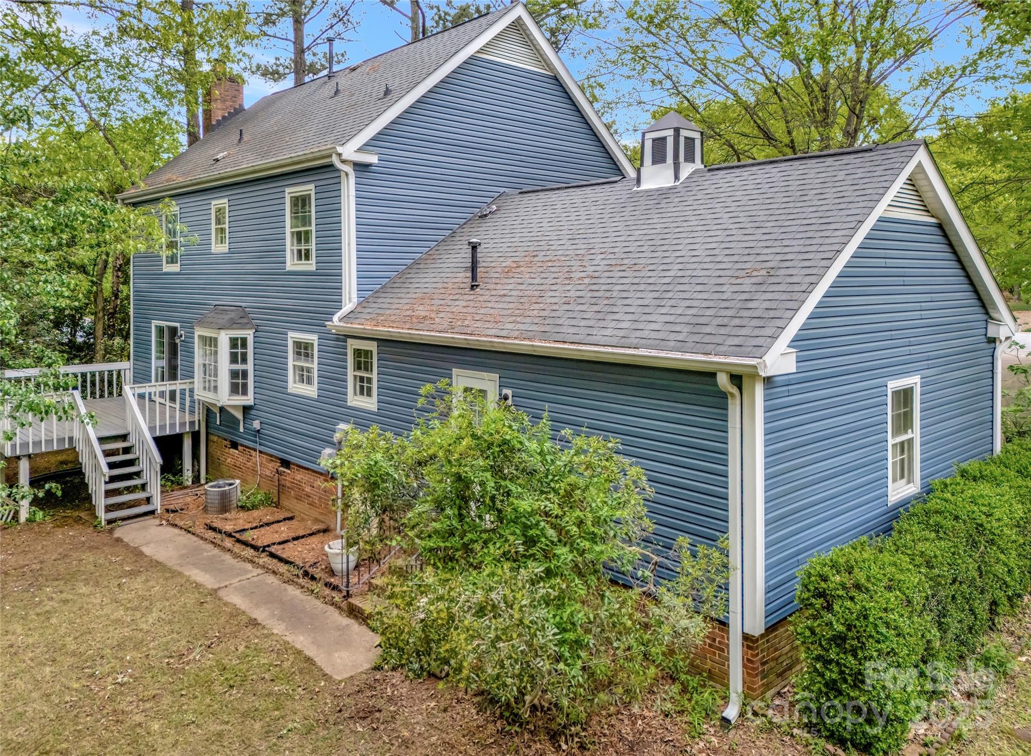 3005 Kenninghall Court