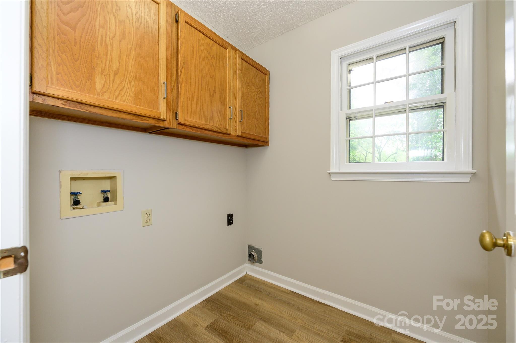 3005 Kenninghall Court
