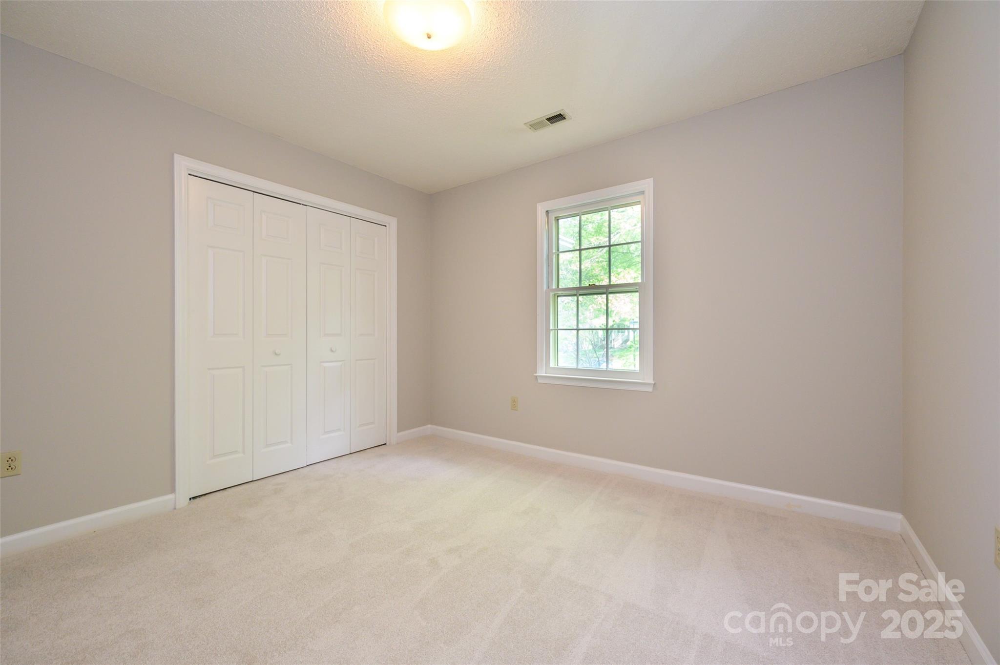 3005 Kenninghall Court