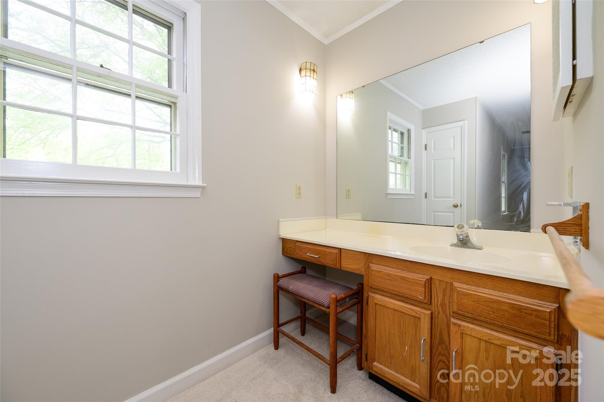3005 Kenninghall Court