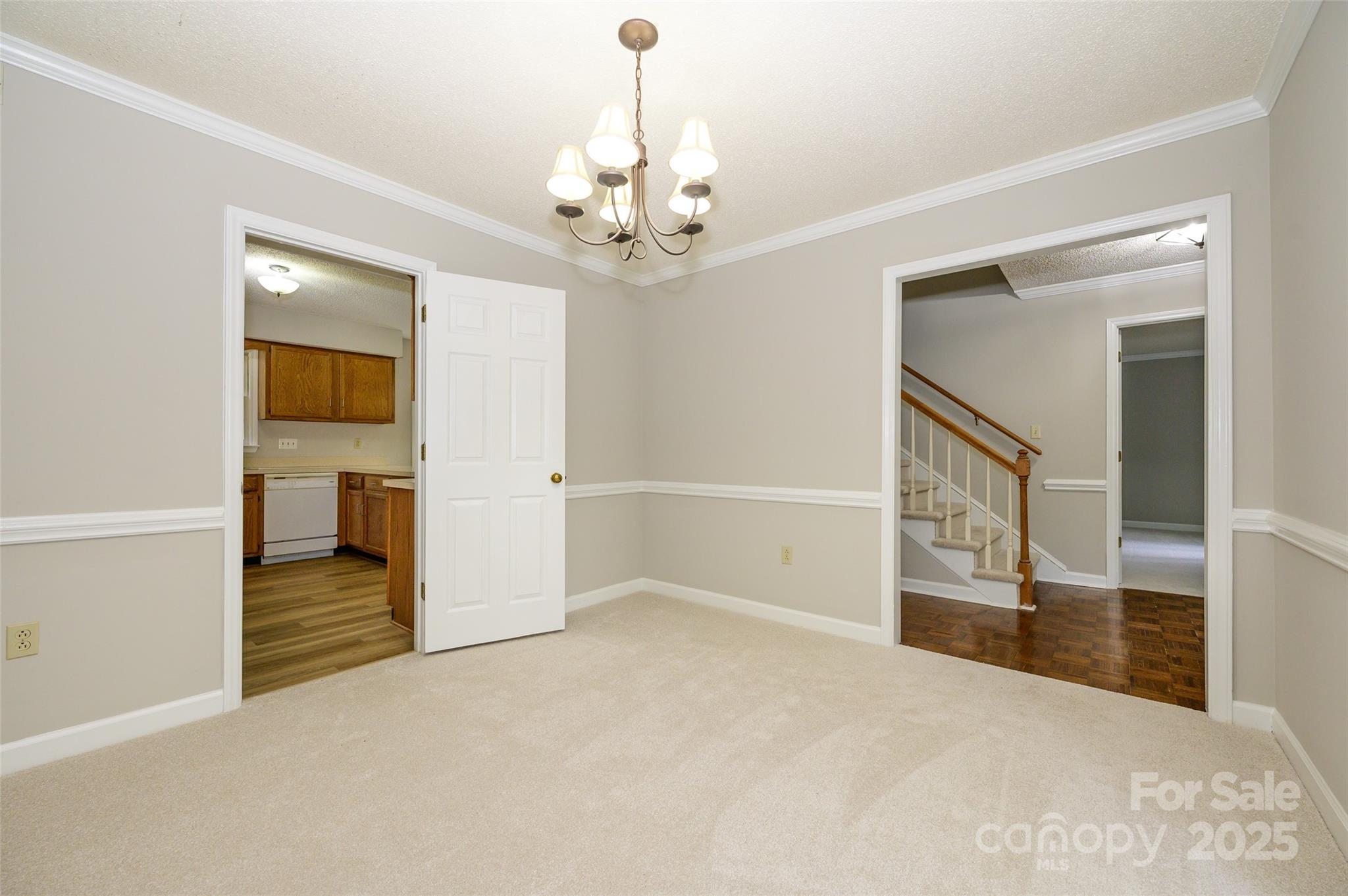 3005 Kenninghall Court