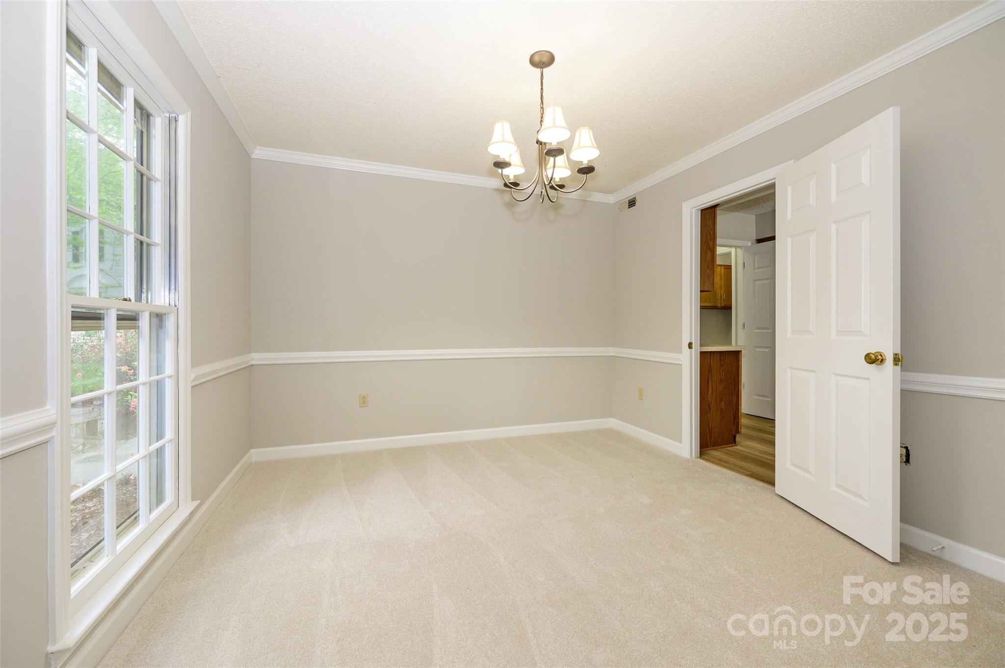 3005 Kenninghall Court