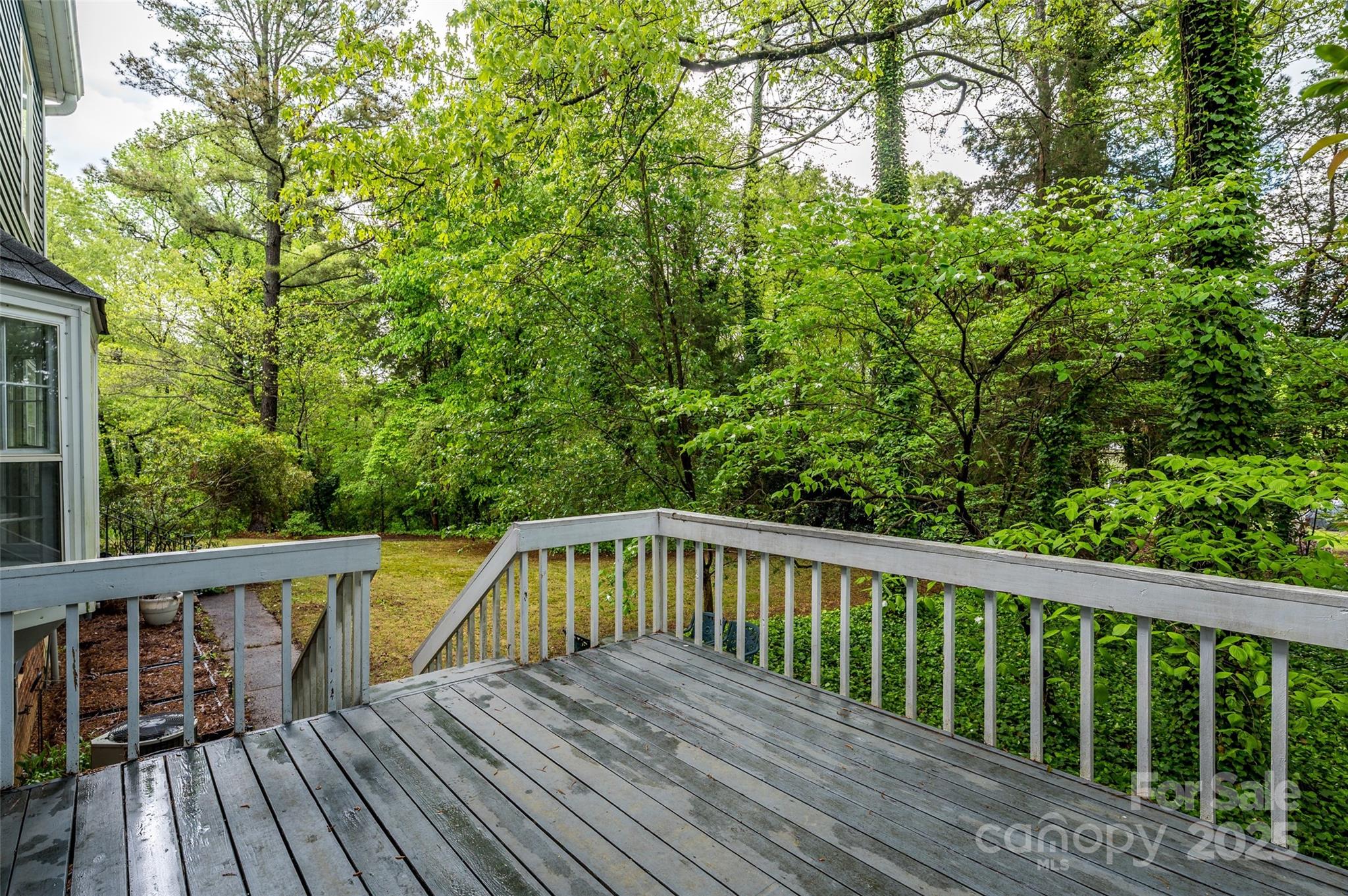 3005 Kenninghall Court