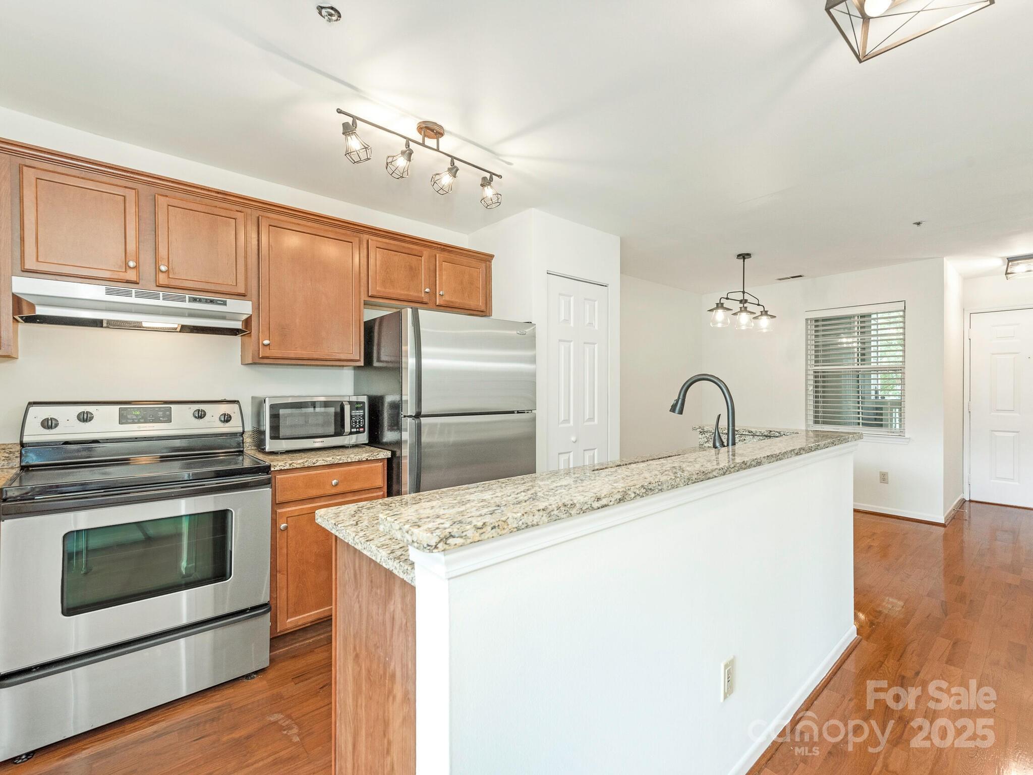 415 Mather Green Avenue Unit: I