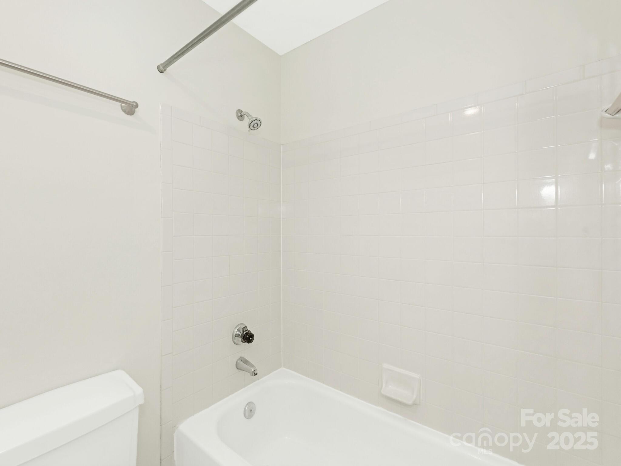 415 Mather Green Avenue Unit: I