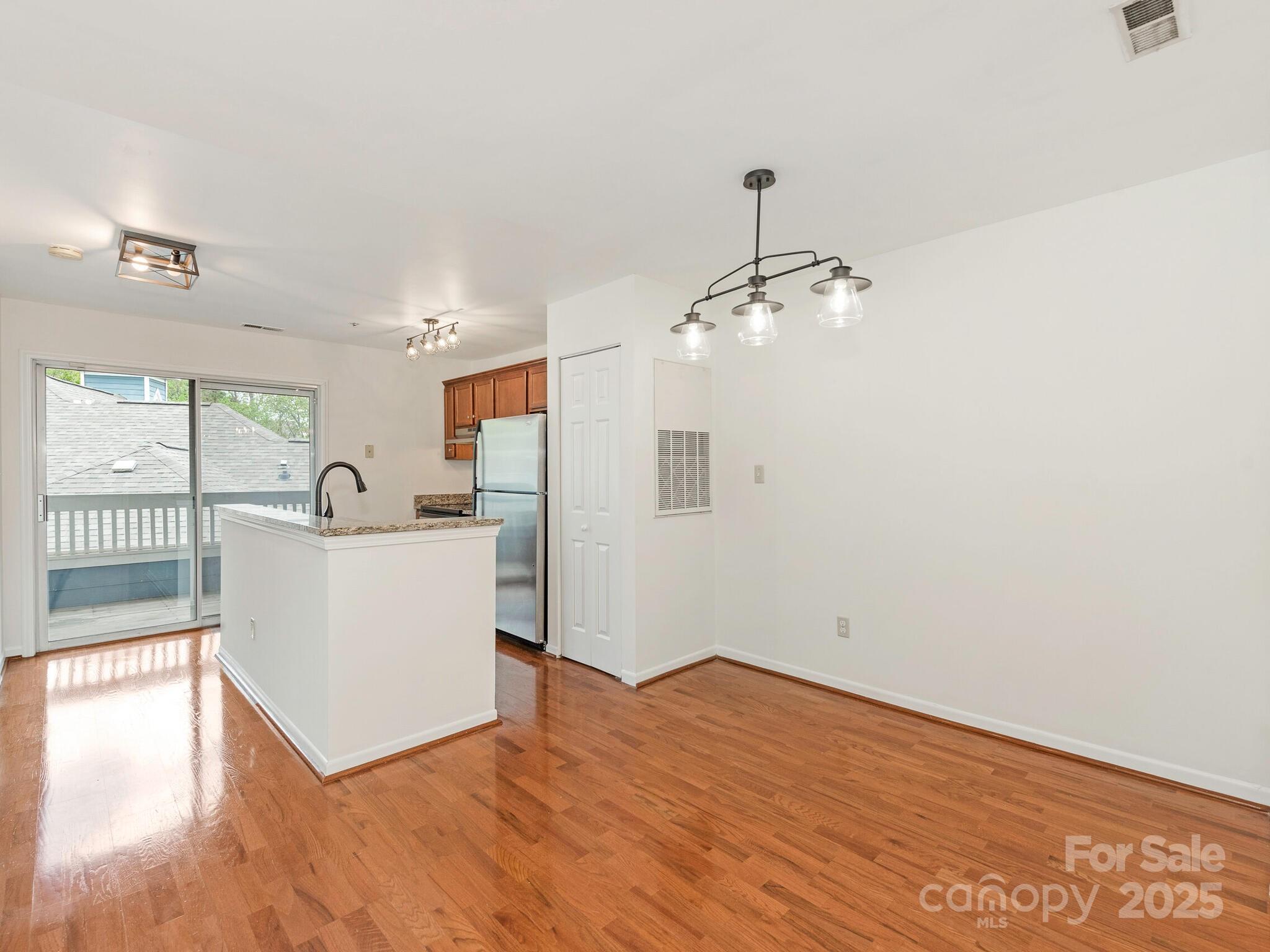 415 Mather Green Avenue Unit: I