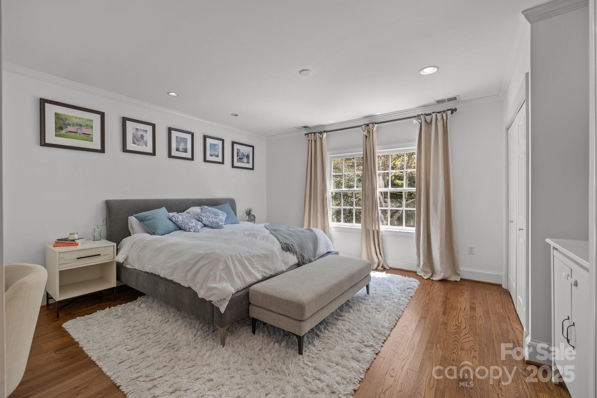 3019 Sunset Drive