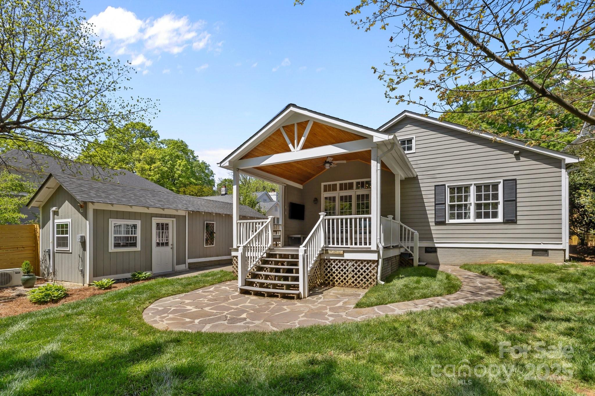3019 Sunset Drive
