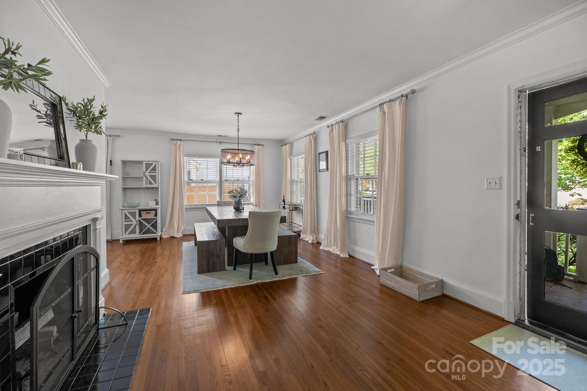 3019 Sunset Drive