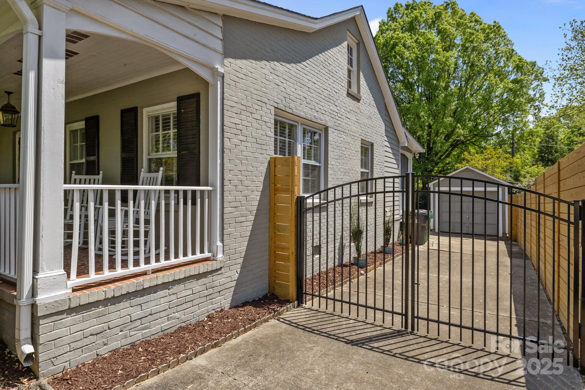 3019 Sunset Drive