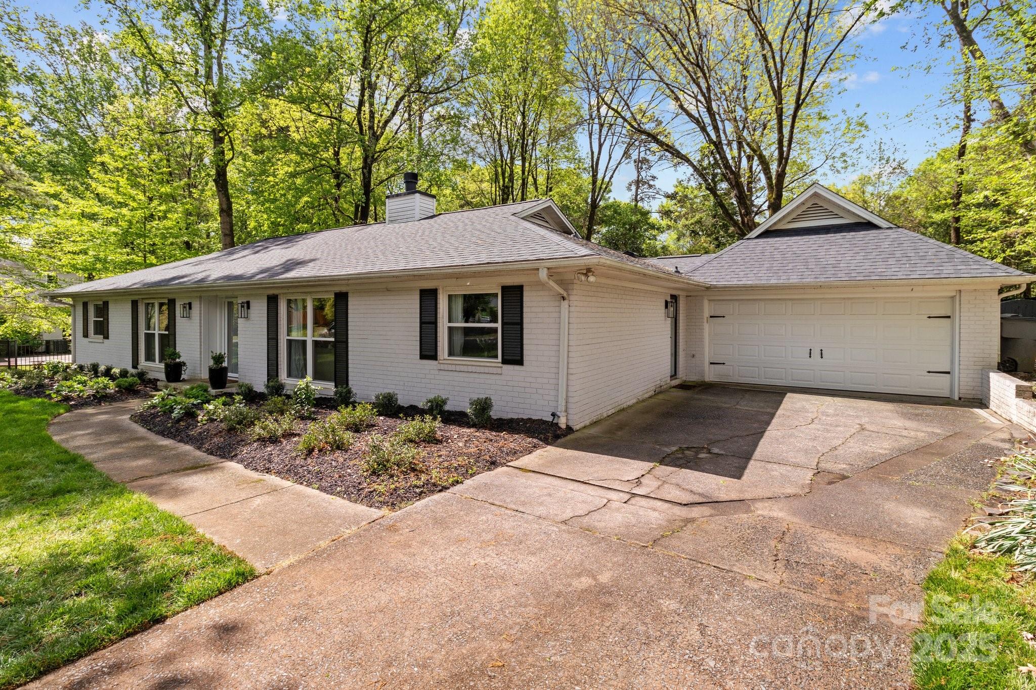 641 Charter Place