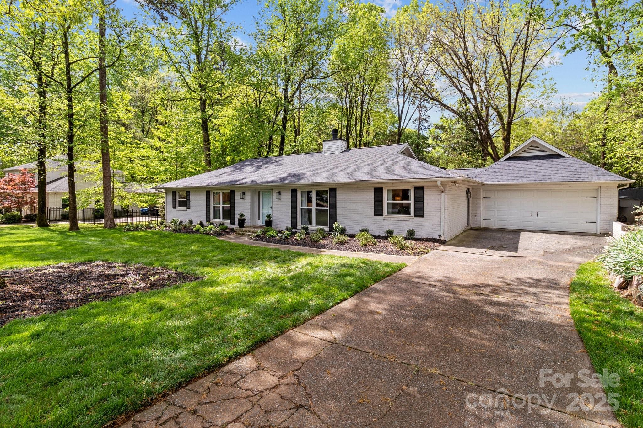 641 Charter Place