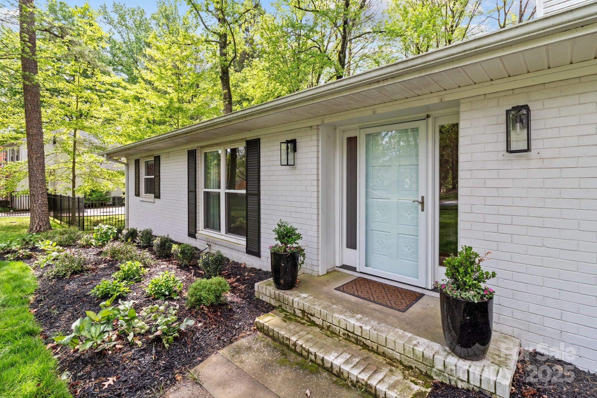 641 Charter Place