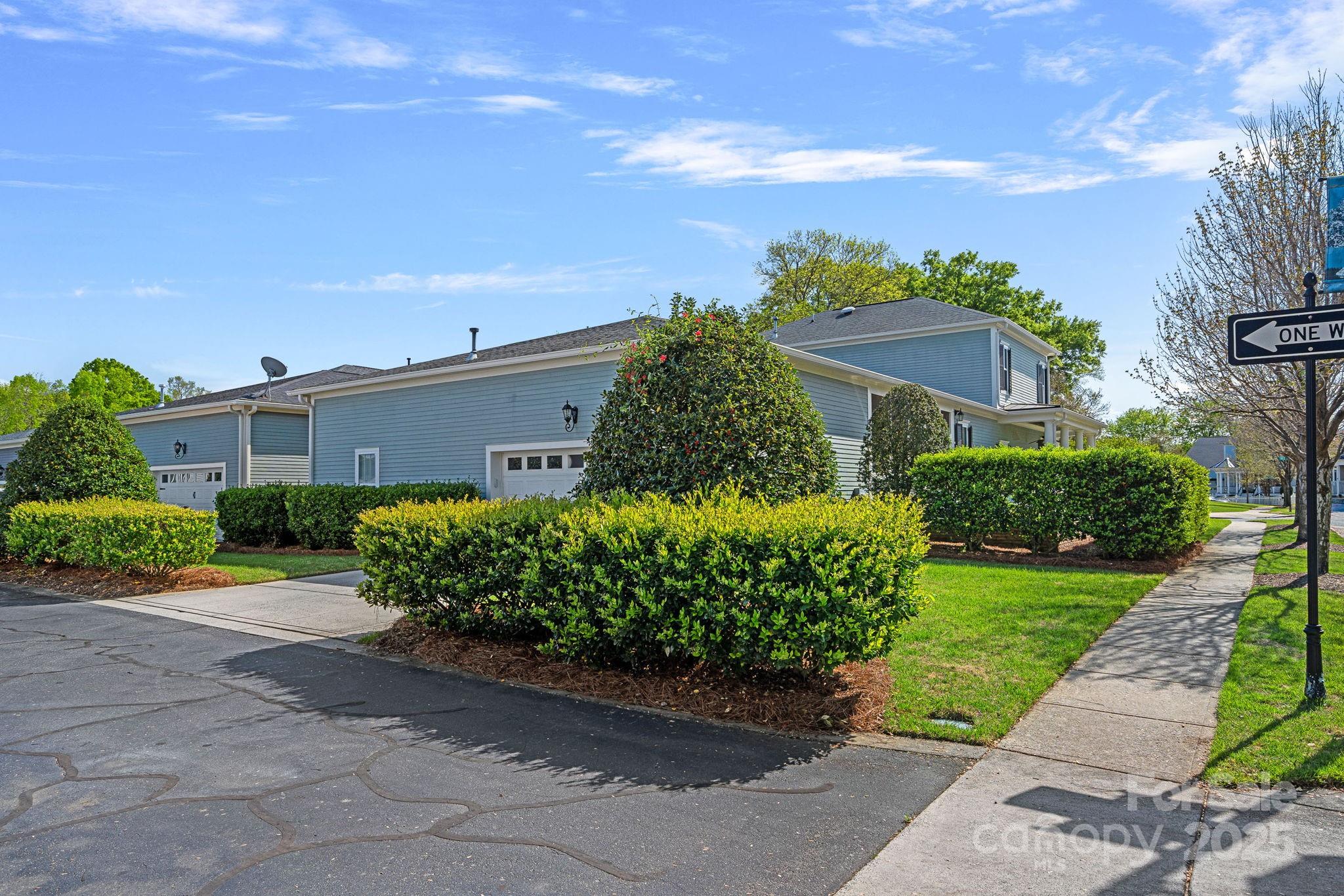 9803 Tree Canopy Road