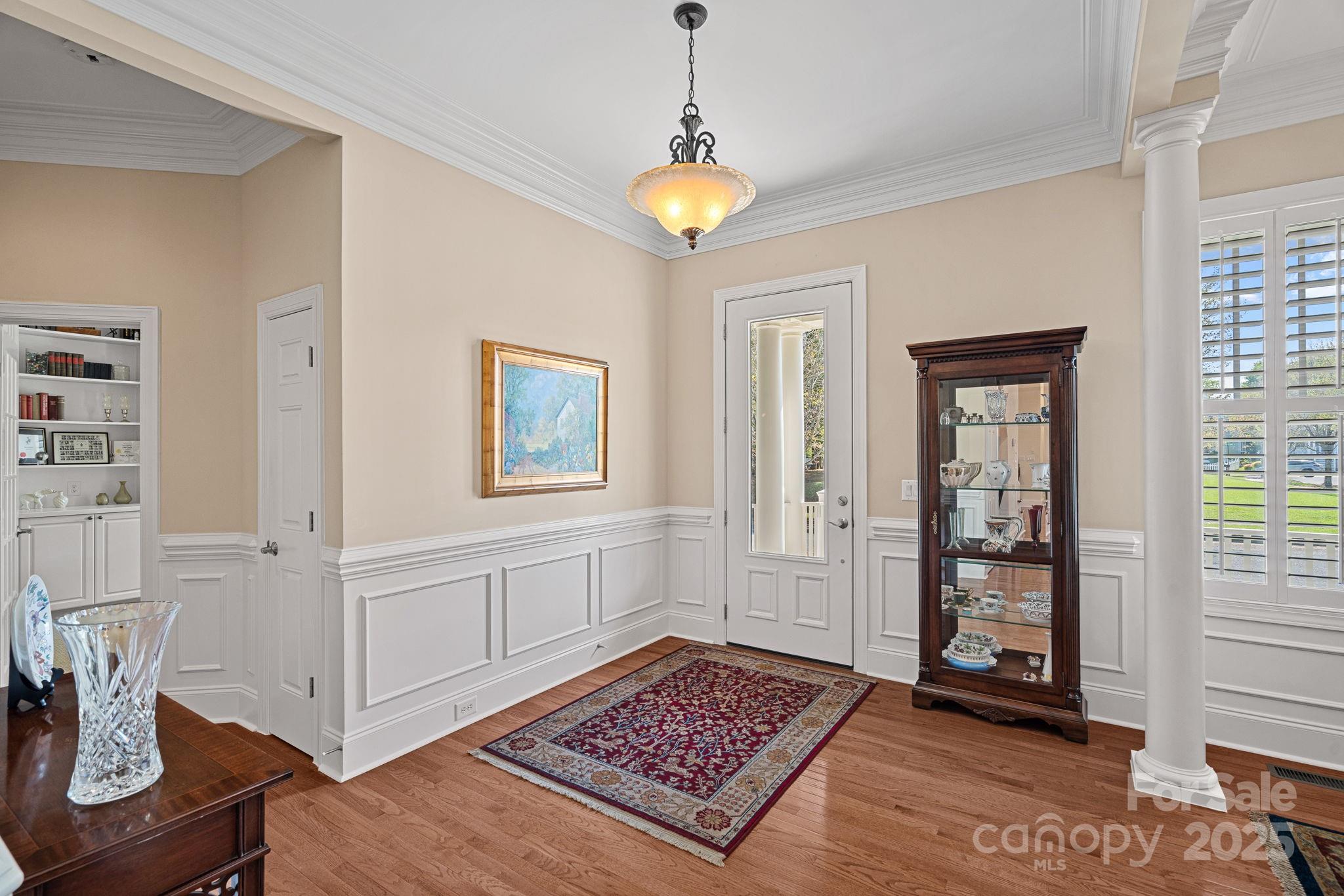 9803 Tree Canopy Road