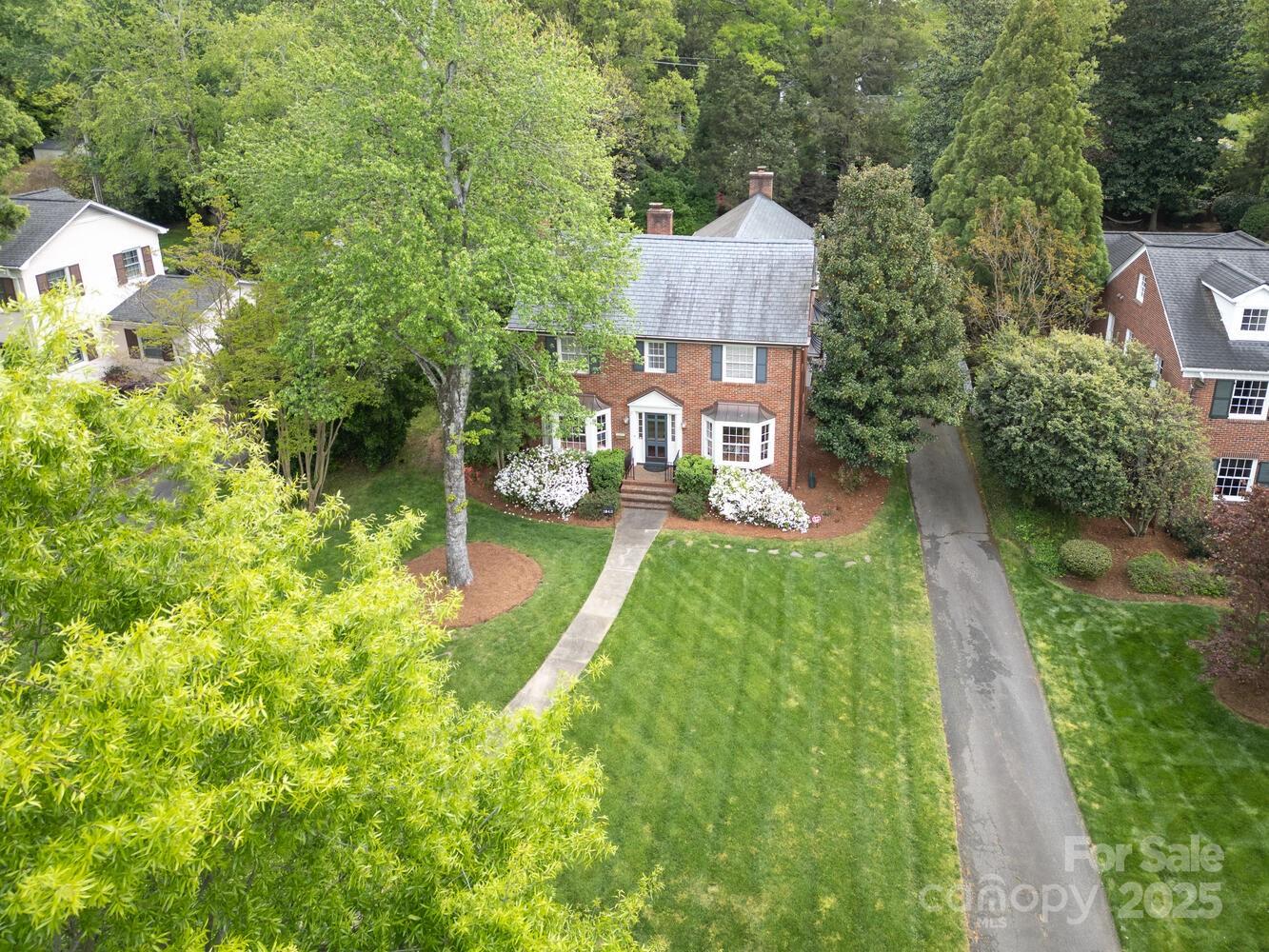 1943 S Wendover Road