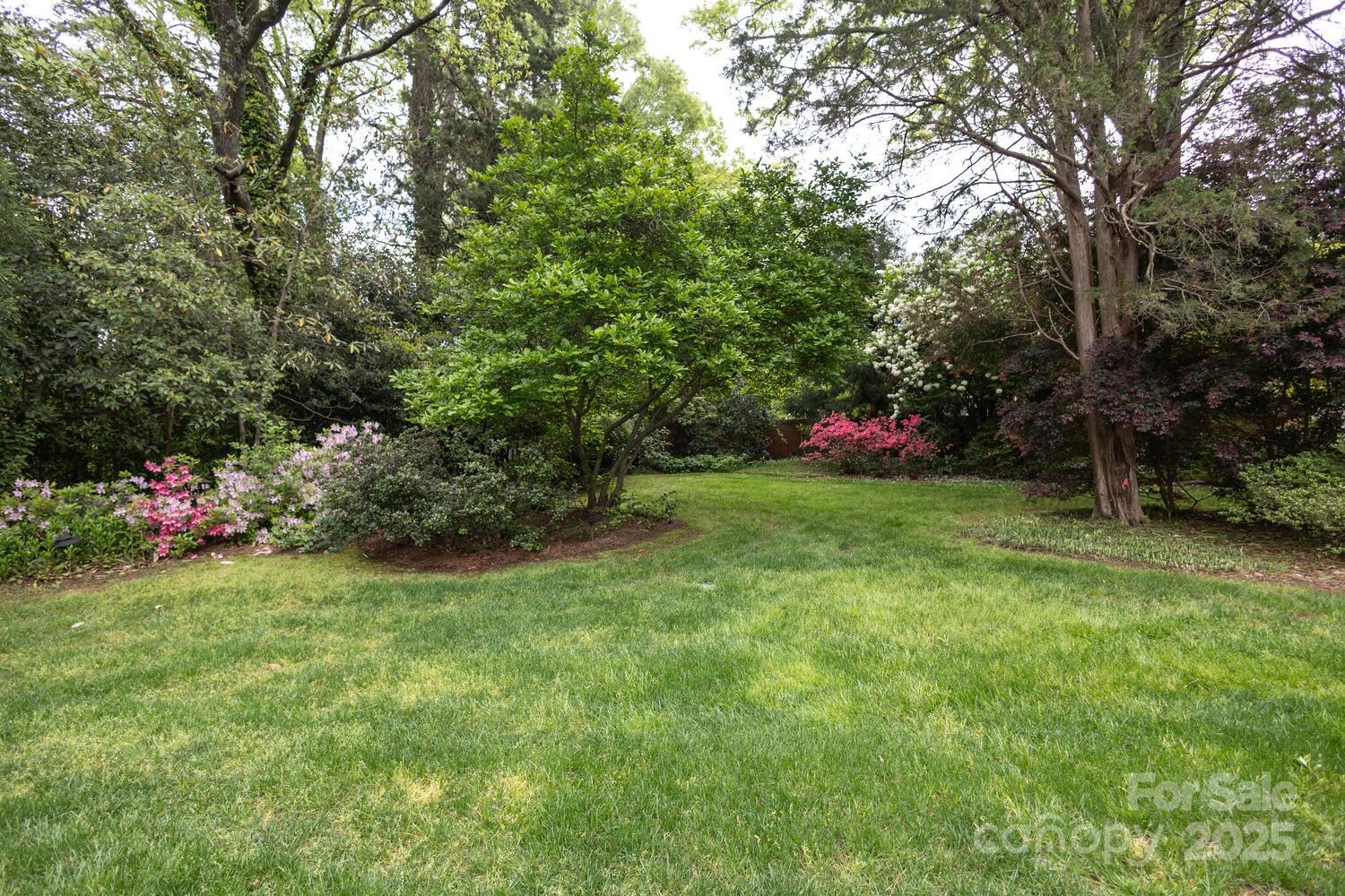 1943 S Wendover Road
