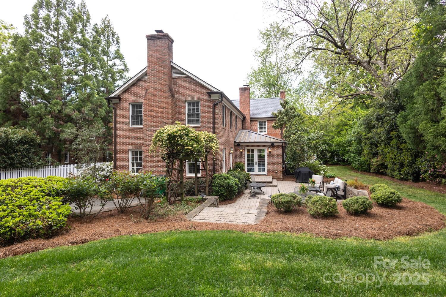 1943 S Wendover Road