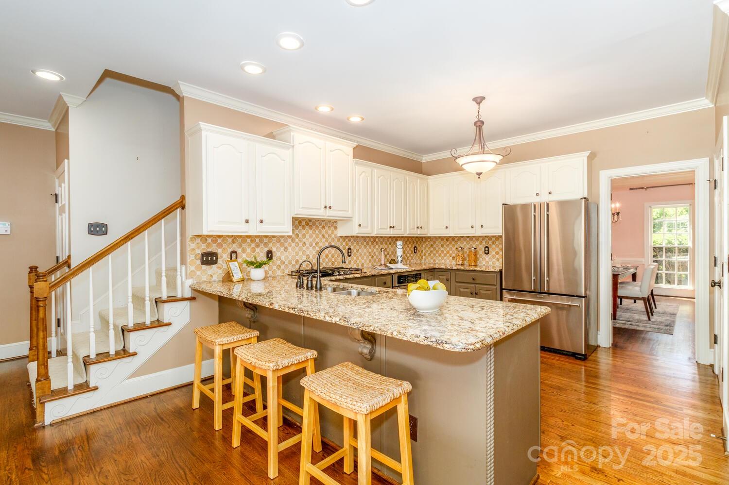 1233 Weymouth Lane