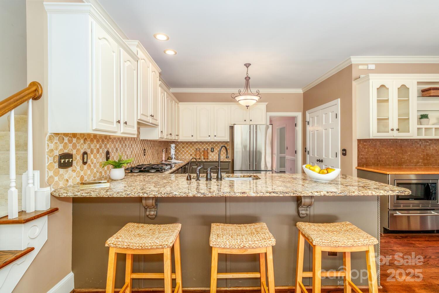 1233 Weymouth Lane