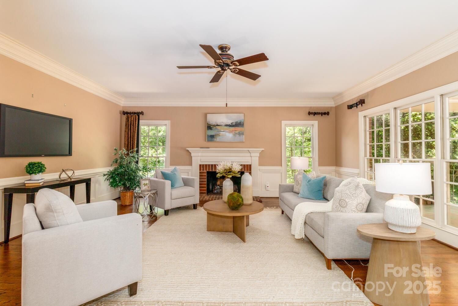 1233 Weymouth Lane