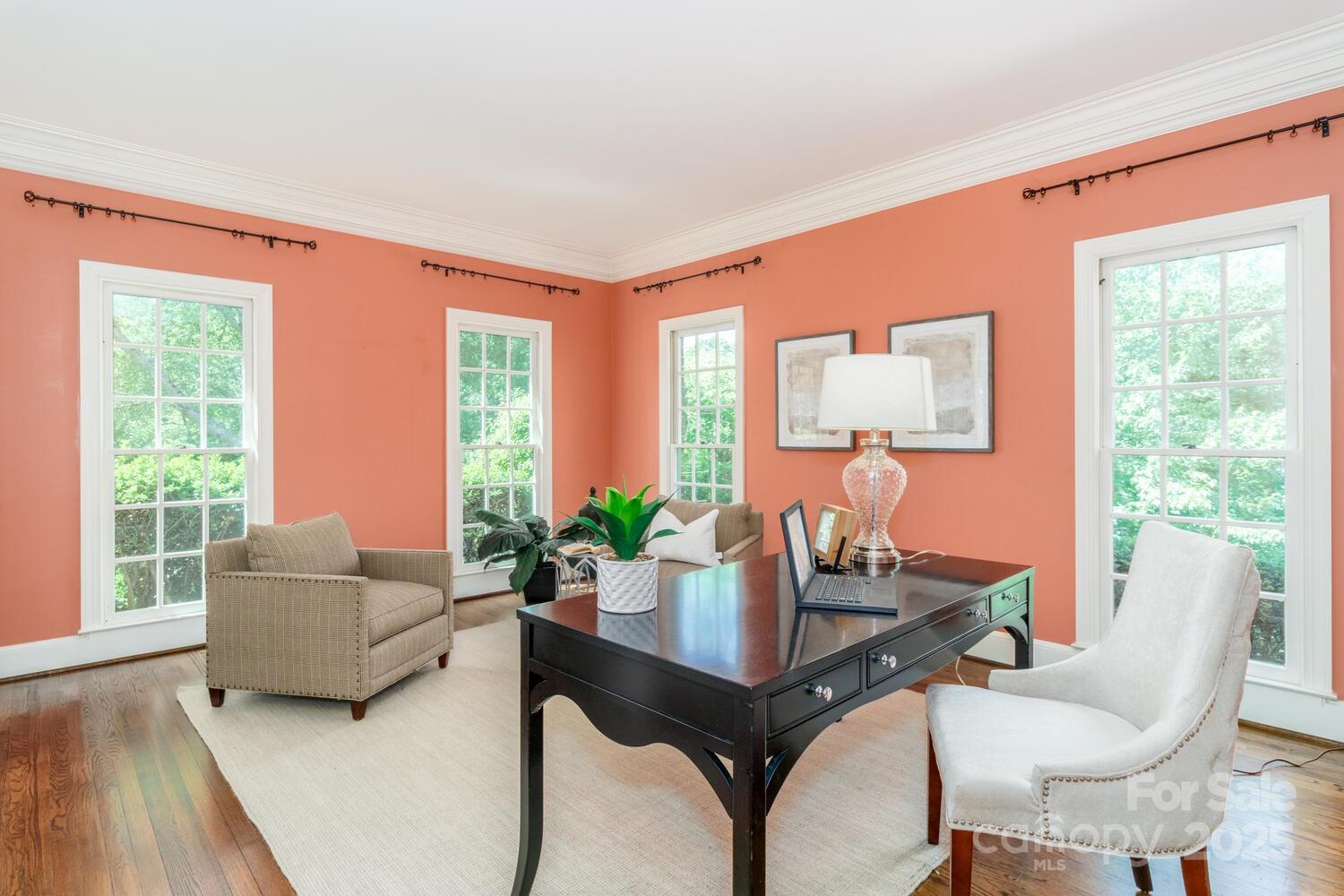 1233 Weymouth Lane