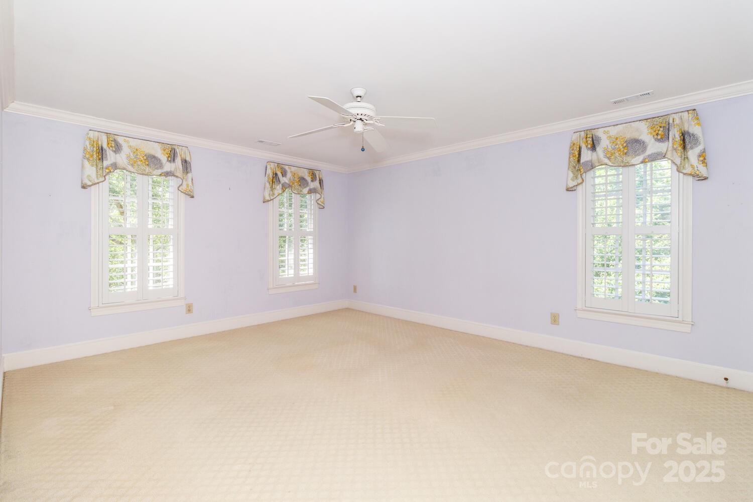 1233 Weymouth Lane