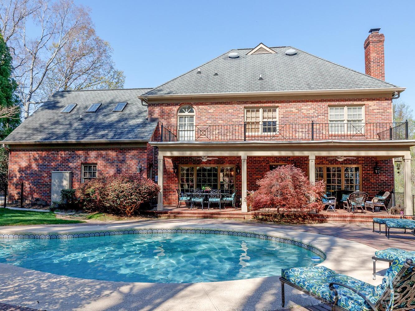 1233 Weymouth Lane
