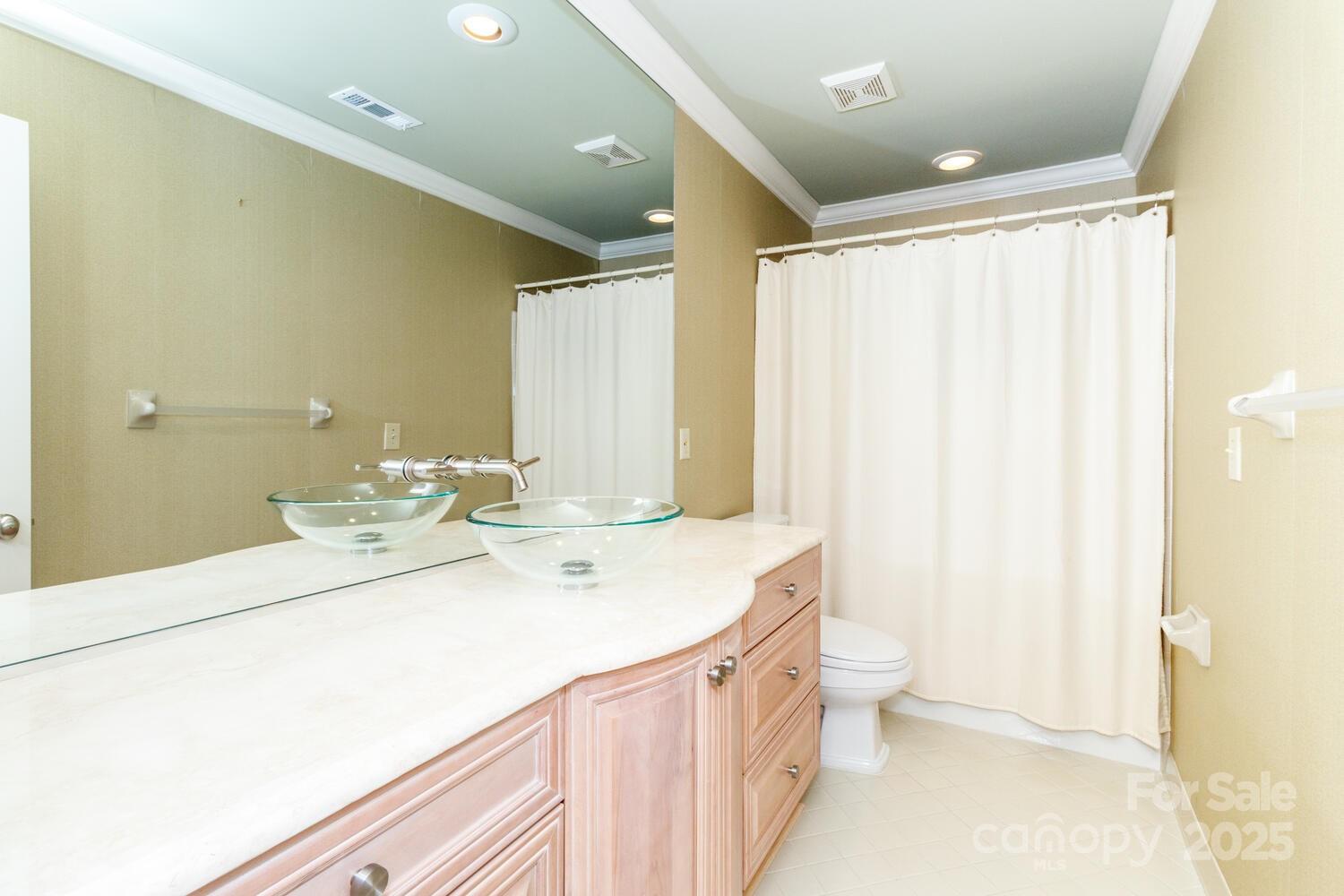 1233 Weymouth Lane